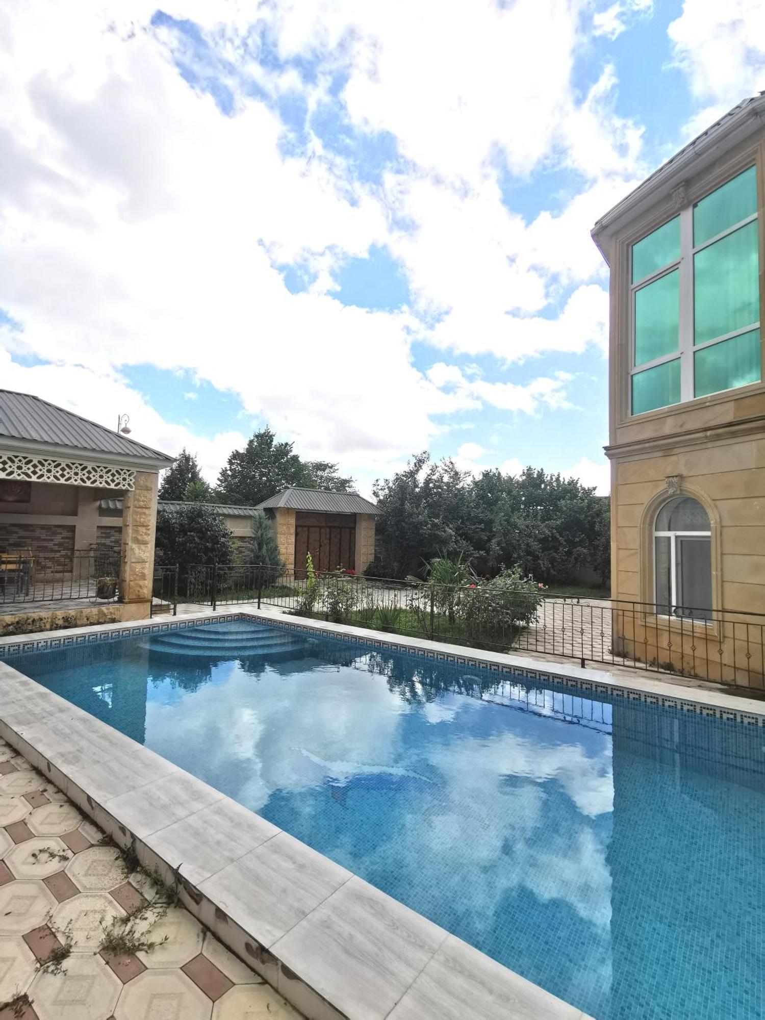 גאלבה Raffles Villa With Pool מראה חיצוני תמונה