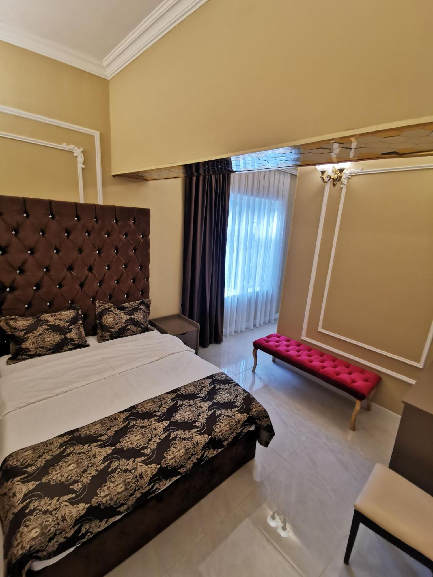 גאלבה Raffles Villa With Pool מראה חיצוני תמונה